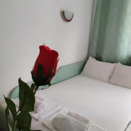 Две Сестри * 洛泽内茨